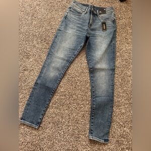 Express Women's Blue Skinny Jeans